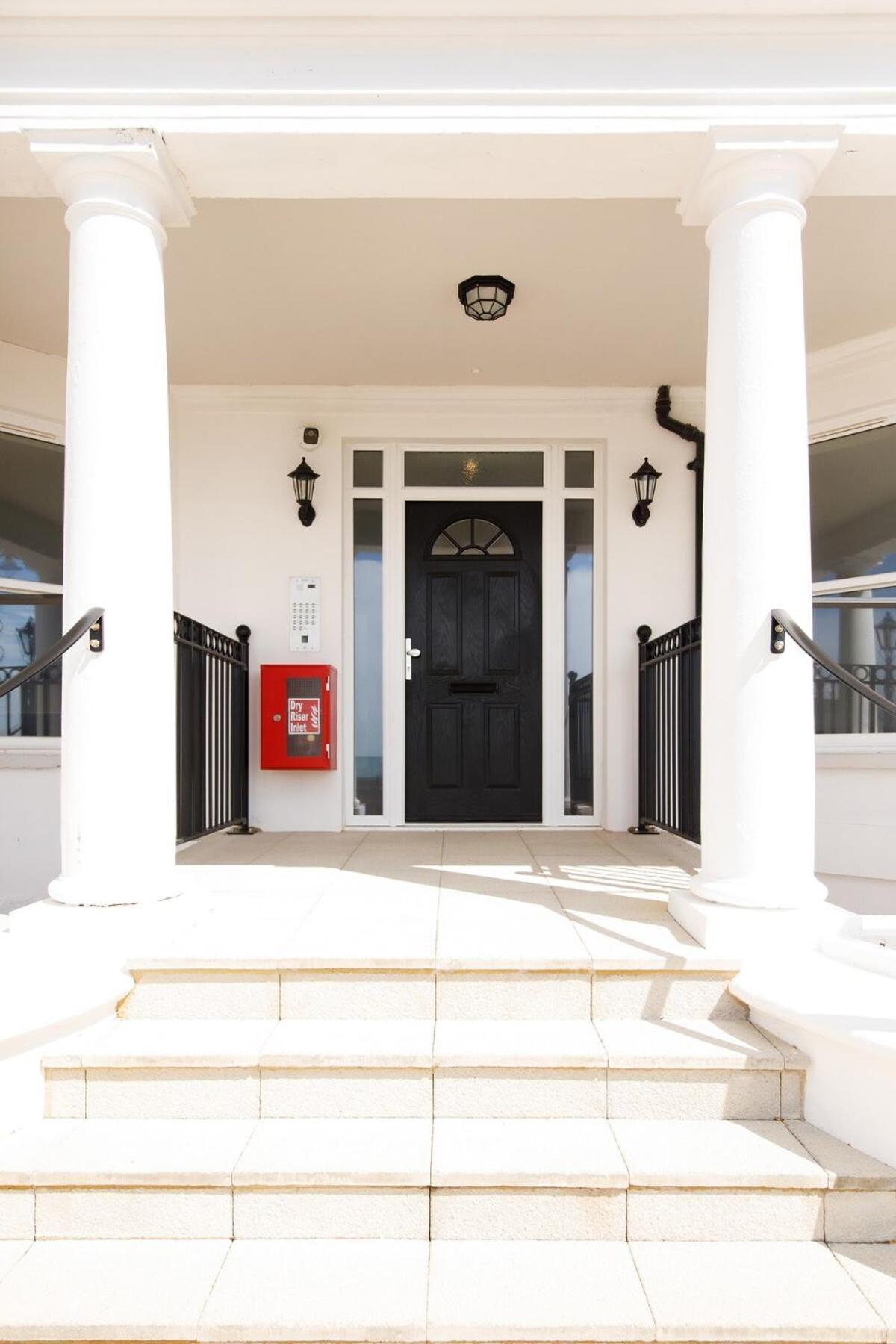 Panoramic Sea Views In Beachfront Apt W Balcony Bognor Regis Exterior foto